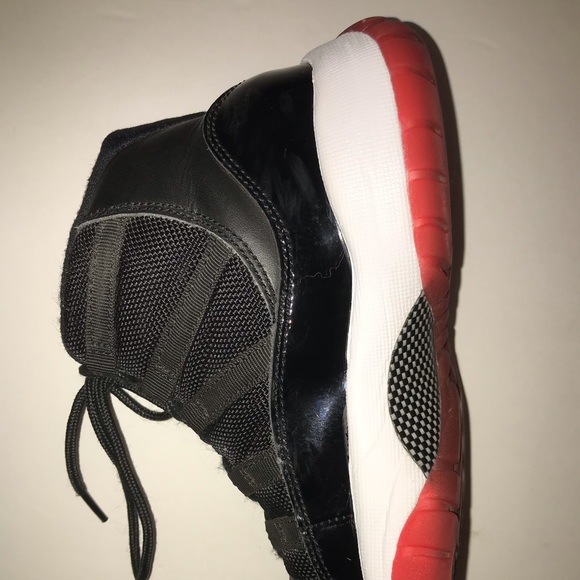 Jordan 11 Retro 2012 Playoffs Bred (GS) Size 4.5Y - Picture 6 of 16